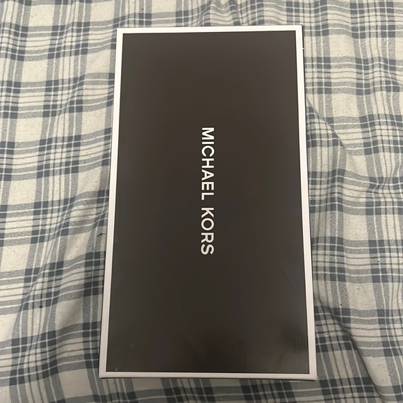 BRAND NEW SLIDES - Picture 1 of 3